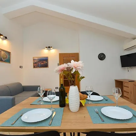Fuer 4 Personen Ca 50 Qm In Galizana, Istrien Istrische Riviera Galižana
