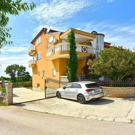 Fuer 4 Personen Ca 50 Qm In Galizana, Istrien Istrische Riviera